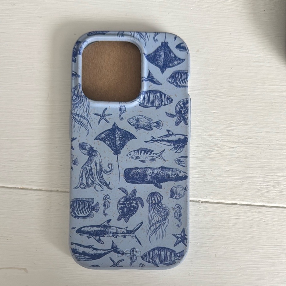 Pela Case iPhone 15 Pro- Powder Blue Marine Life